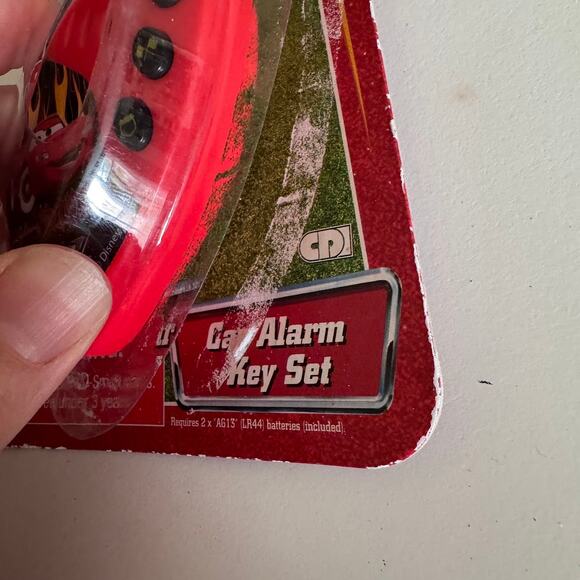 Disney Pixar The World of Cars RaceORama Lightening Car Alarm Key Set 2010 New - Picture 3 of 6